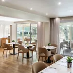 Almond Business 4* Nikosia