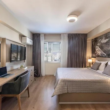 Almond Business Hotel