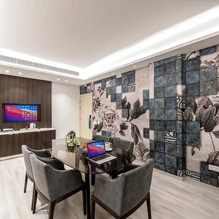 Almond Business Hotel 4*