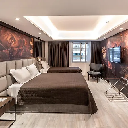 Almond Business Nikozja