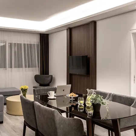 Almond Business Hotel