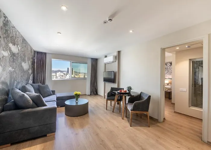 Отель Almond Business