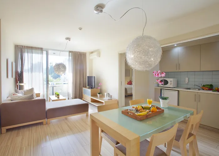 Almond Business Отель