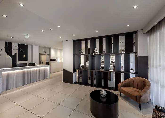 Almond Business 4* Никосия