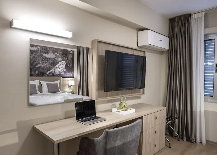 Almond Business Отель 4*