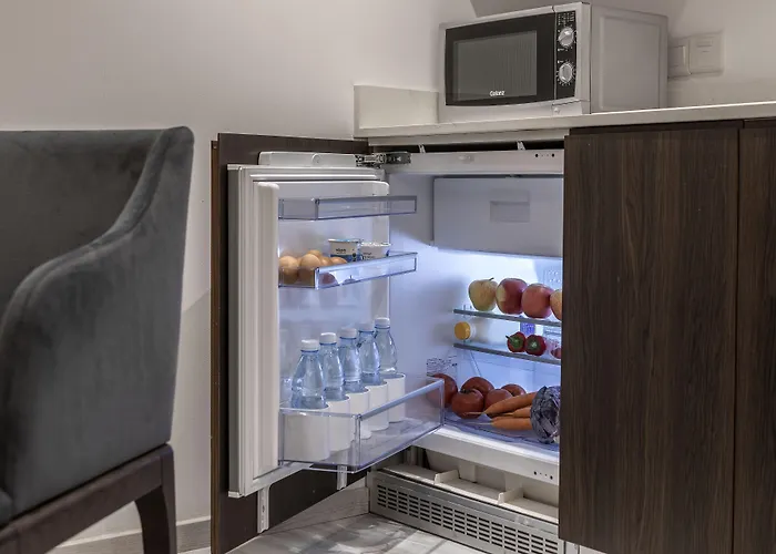 Almond Business 4* Никосия