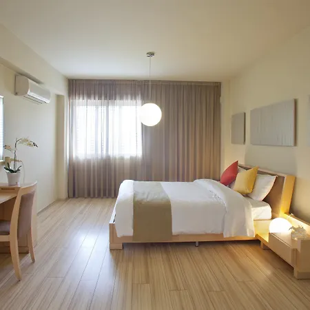 Hotel Almond Business 4*